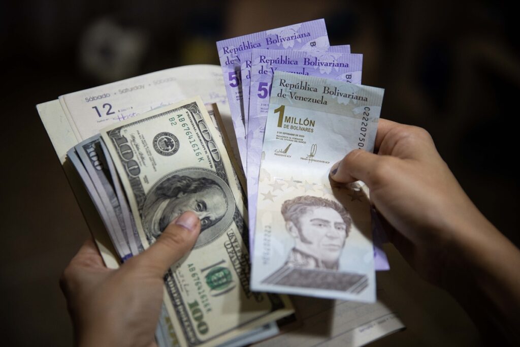 dolares bolivares economia venezuela