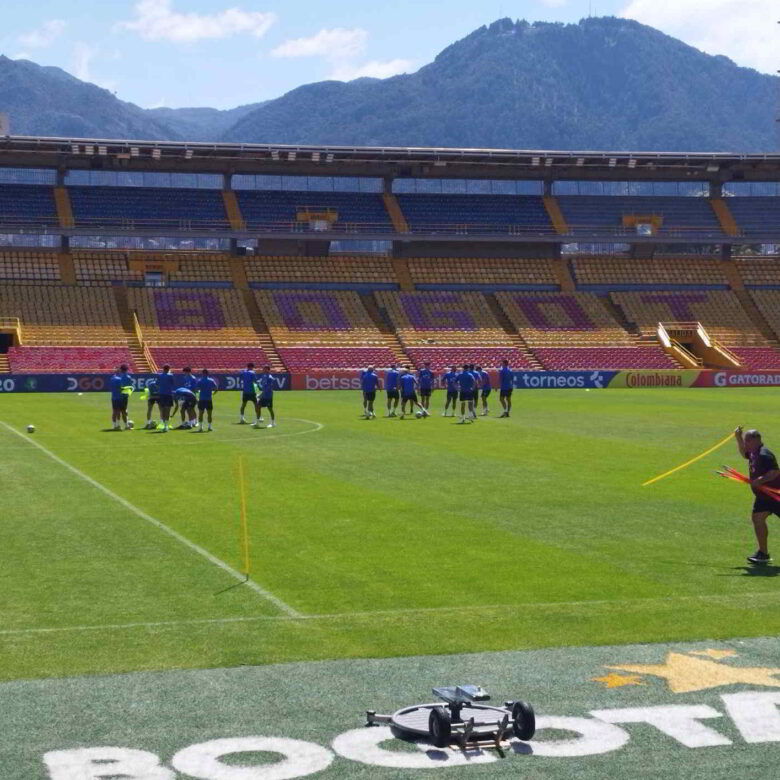 Entrenamiento en Estadio El Campín - Fuente imagen - Twitter Edgardo Márquez - @tenordelgol