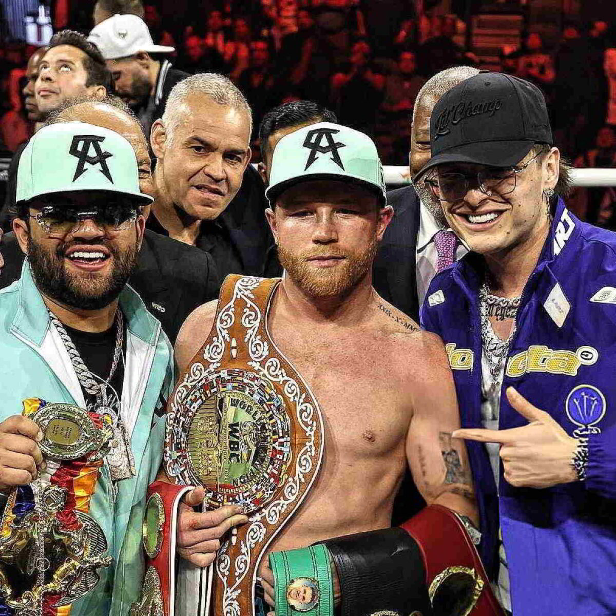 Imagen referencial - Canelo Alvarez fue felicitado por Peso Pluma - Red social X - @PrimeraPalabra_