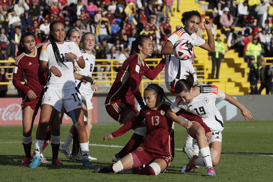 Vinotinto Femenina Sub-20