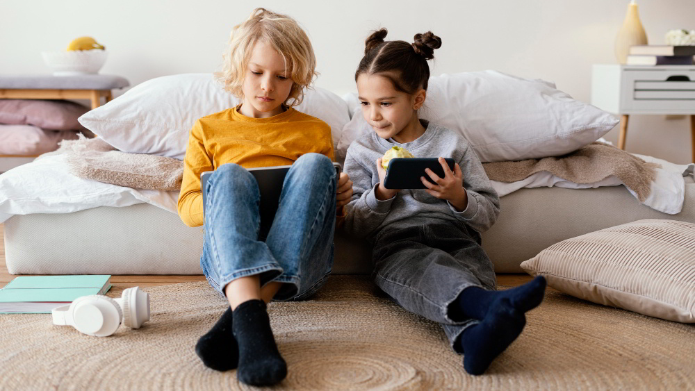 Imagen referencial - Cómo los algoritmos moldean el mundo digital de nuestros hijos - Suministrada por ESET y Comstat R
