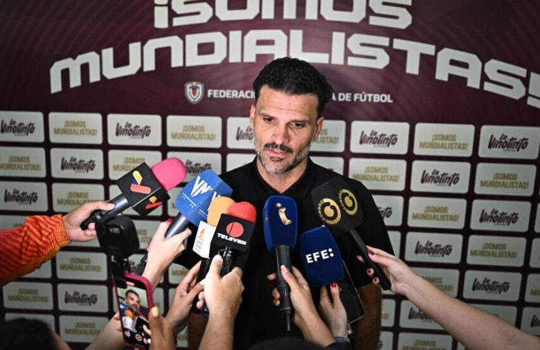 Oswaldo Vizcarrondo - técnico interino - Vinotinto -