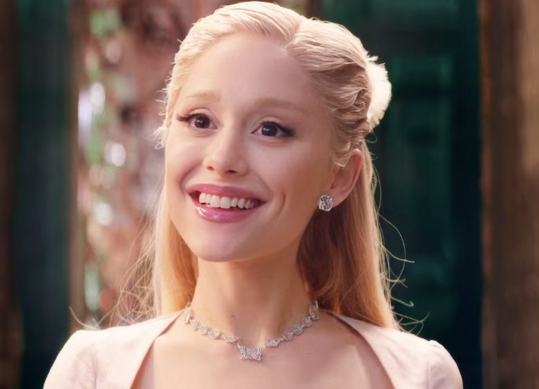 Galinda - Ariana Grande