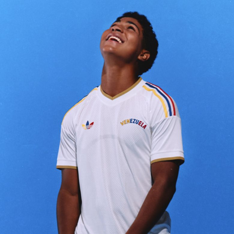 Camiseta blanca - Vinotinto - Venezuela