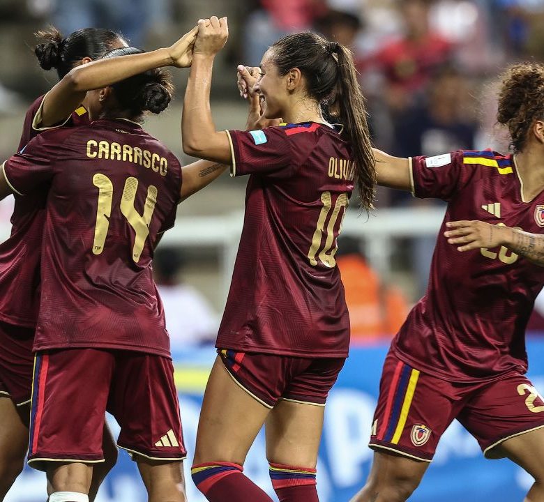Vinotinto Femenina