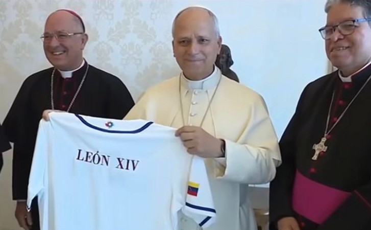 León XIV ya tiene su camisa personalizada del Team Béisbol Venezuela 1 Imagen referencial Fuente Instagram