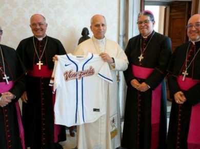 León XIV - Team Béisbol Venezuela
