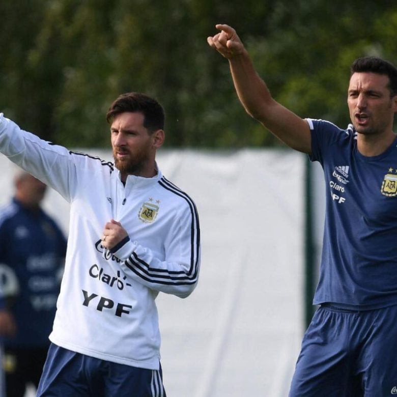 Messi y Scaloni