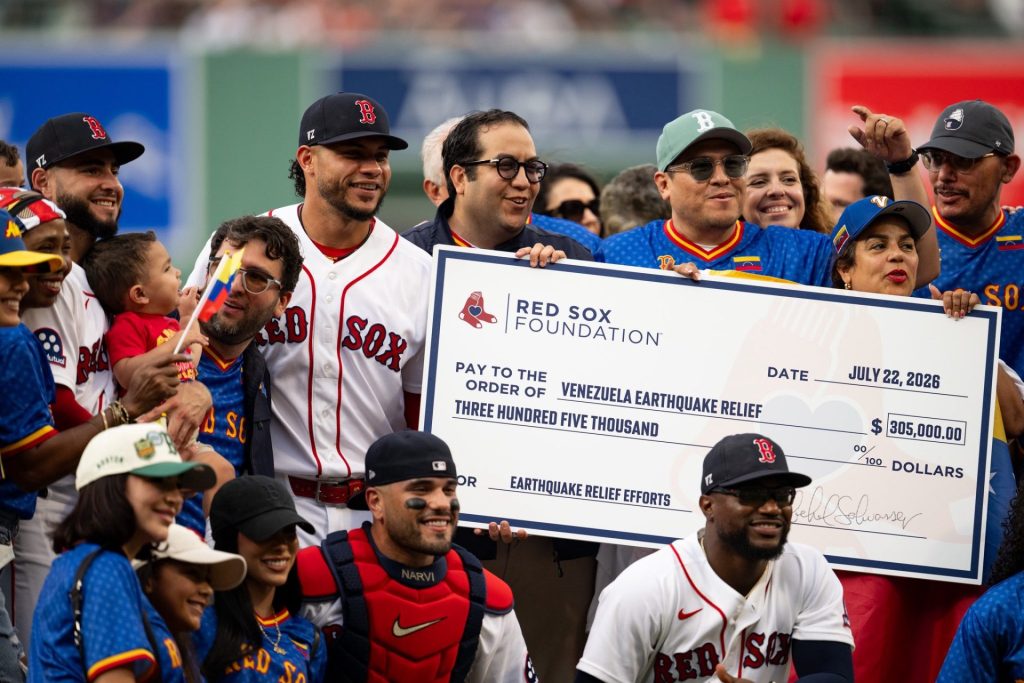 Noche Venezolana Medias Rojas MLB