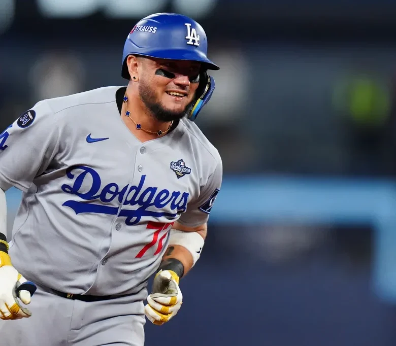 Miguel Rojas - MLB