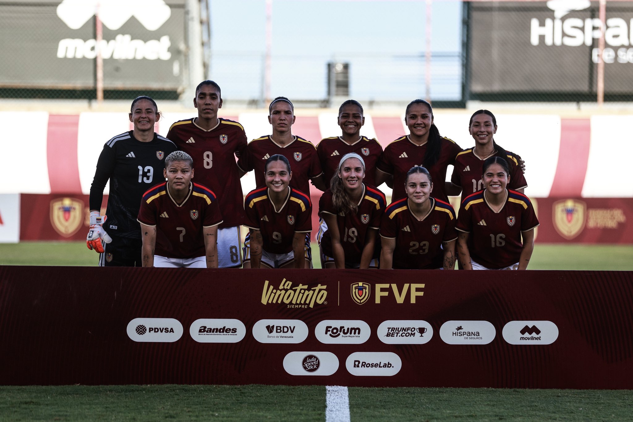 Vinotinto Femenina