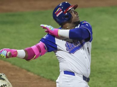 Yangervis Solarte - Tiburones de La Guaira - LVBP -